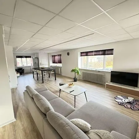 Exotic Basement In The Center Of Lägenhet Herning